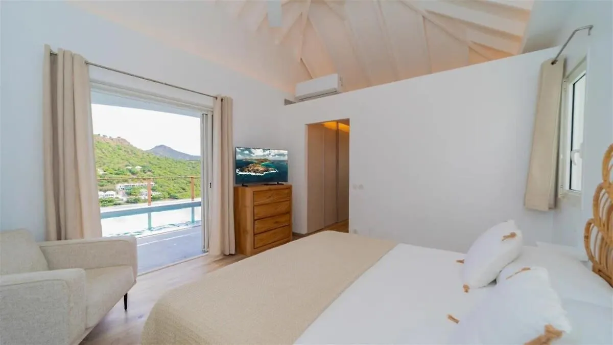 Posh Villa Overlooking The Crystal-Clear Waters St. Barthelemy 0*,